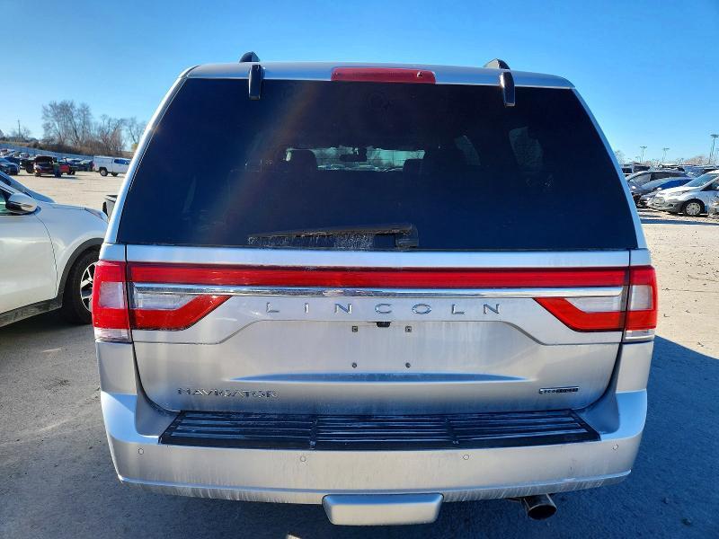 2016 Lincoln Navigator Select