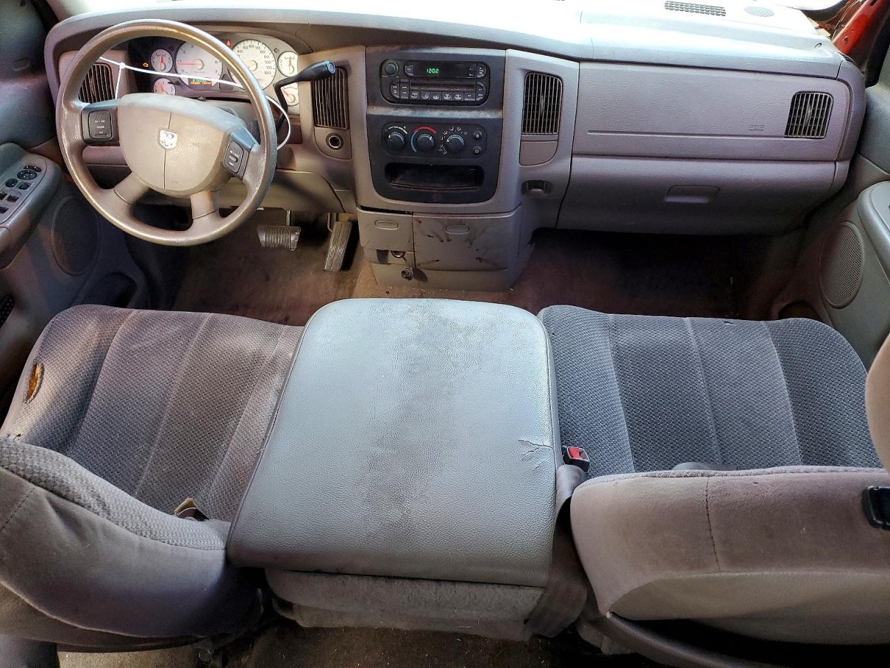 2004 Dodge RAM 1500 ST