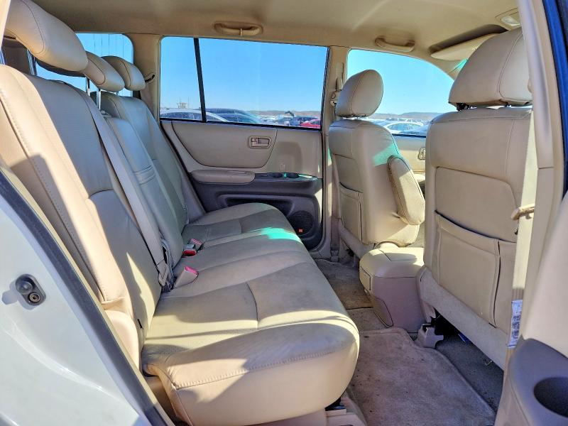 2004 Toyota Highlander Base