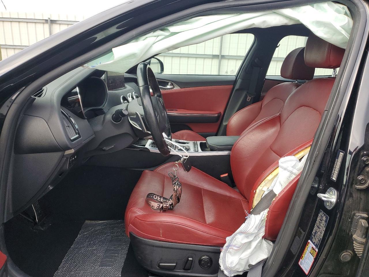 2022 KIA Stinger GT1