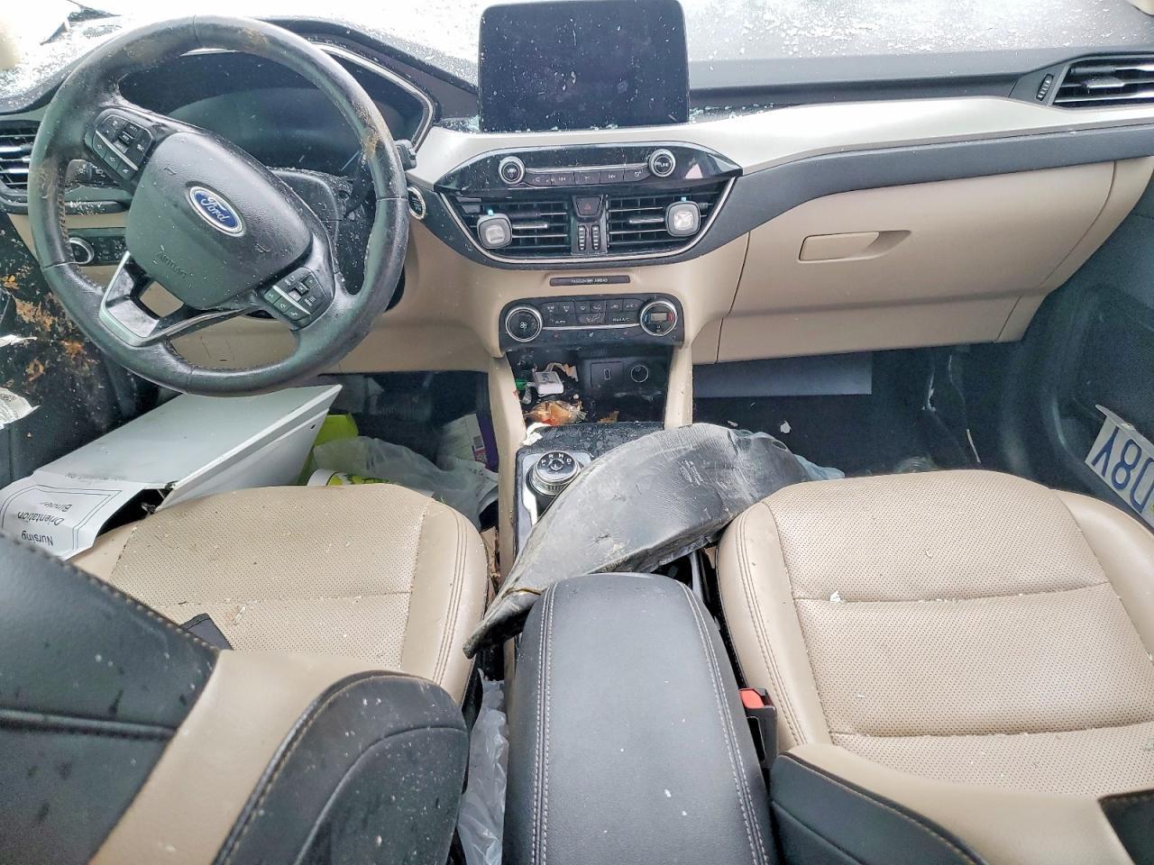 2020 Ford Escape sel