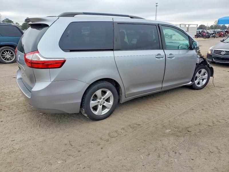 2016 Toyota Sienna le