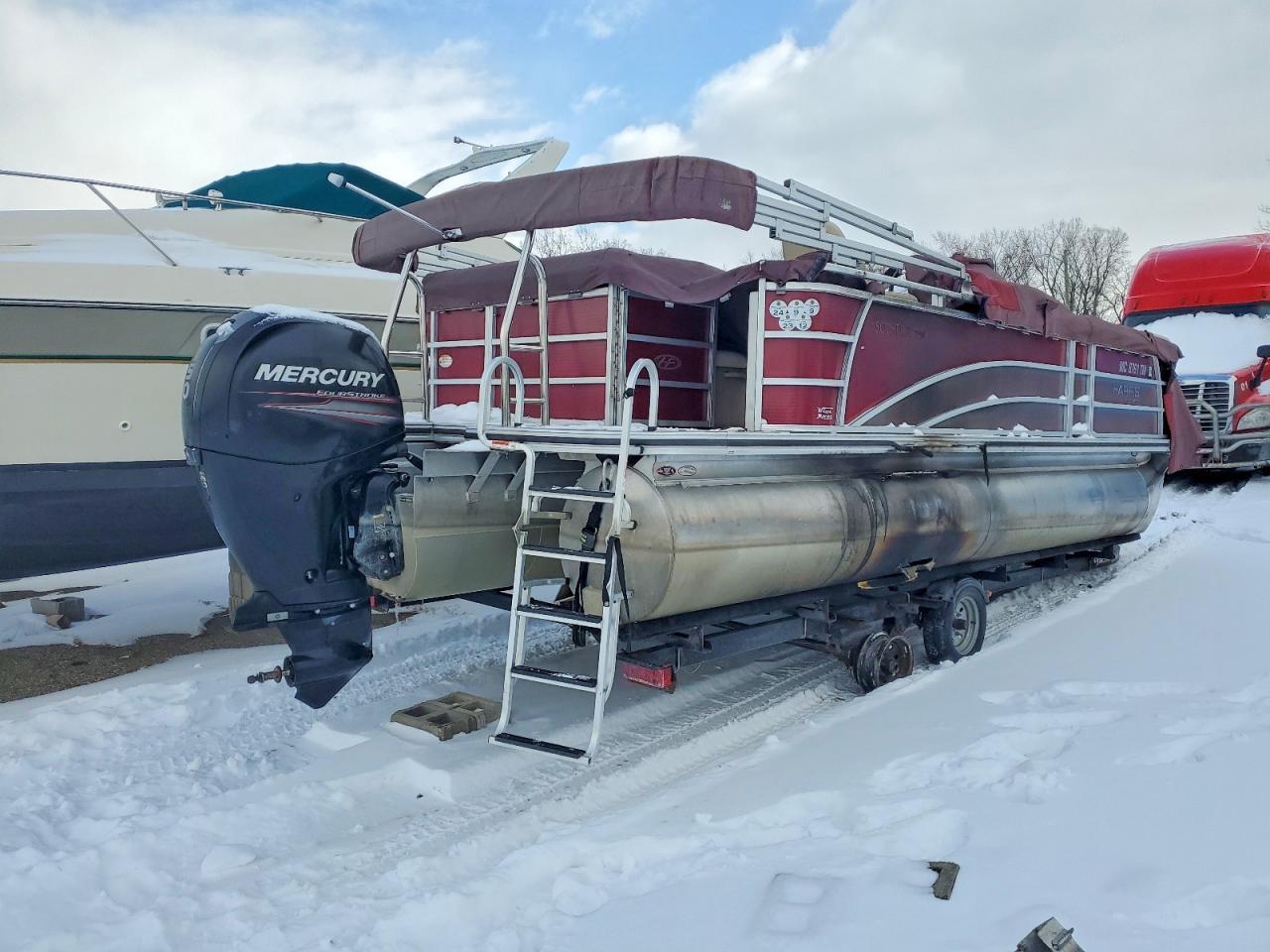 2013 Mercury Boat