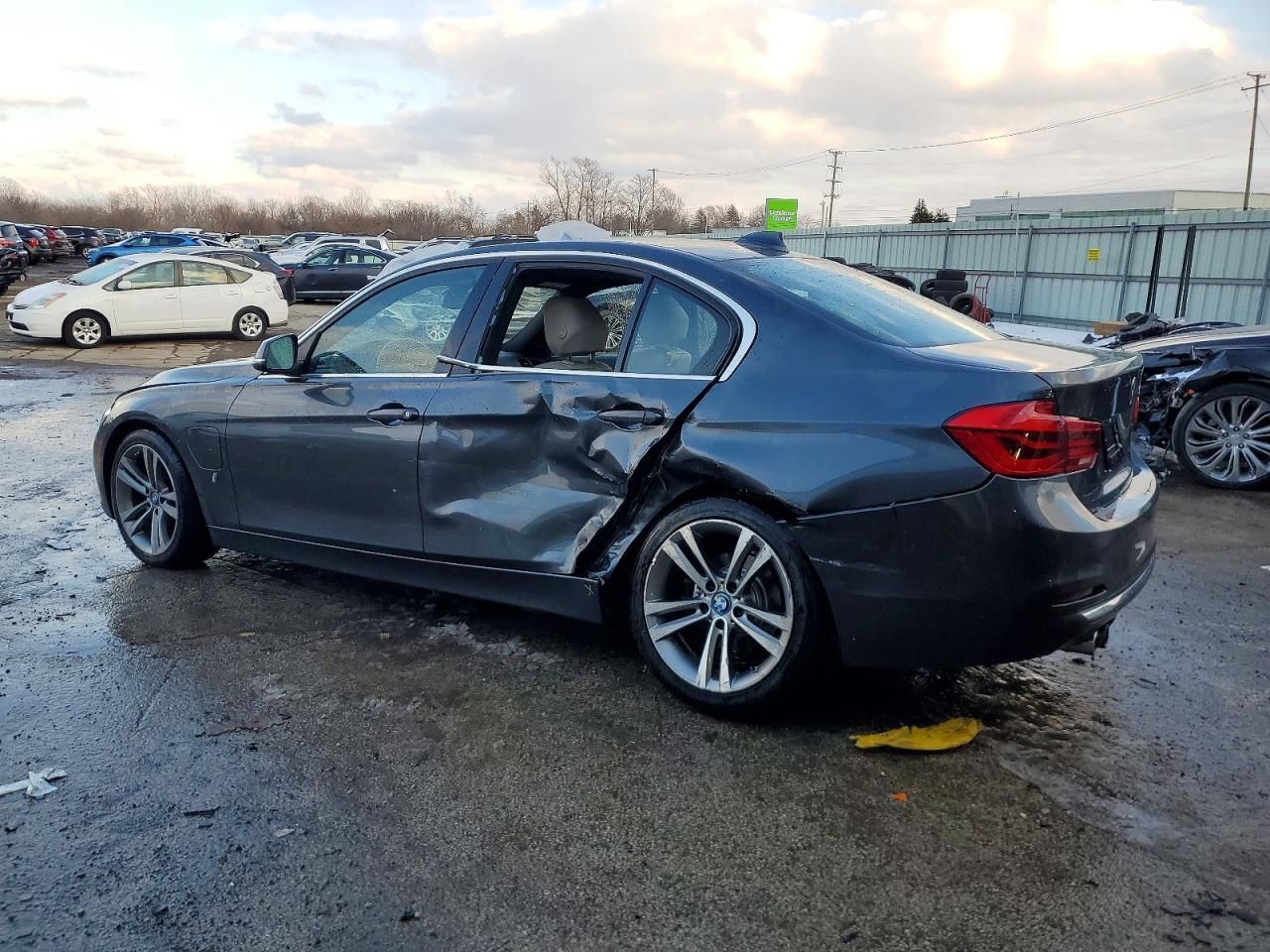 2018 BMW 330e