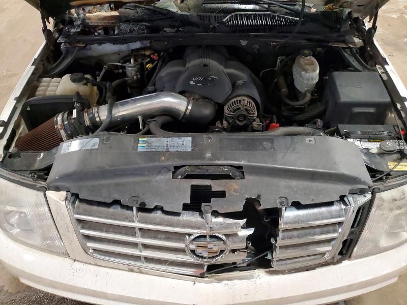 2005 Cadillac Escalade Luxury