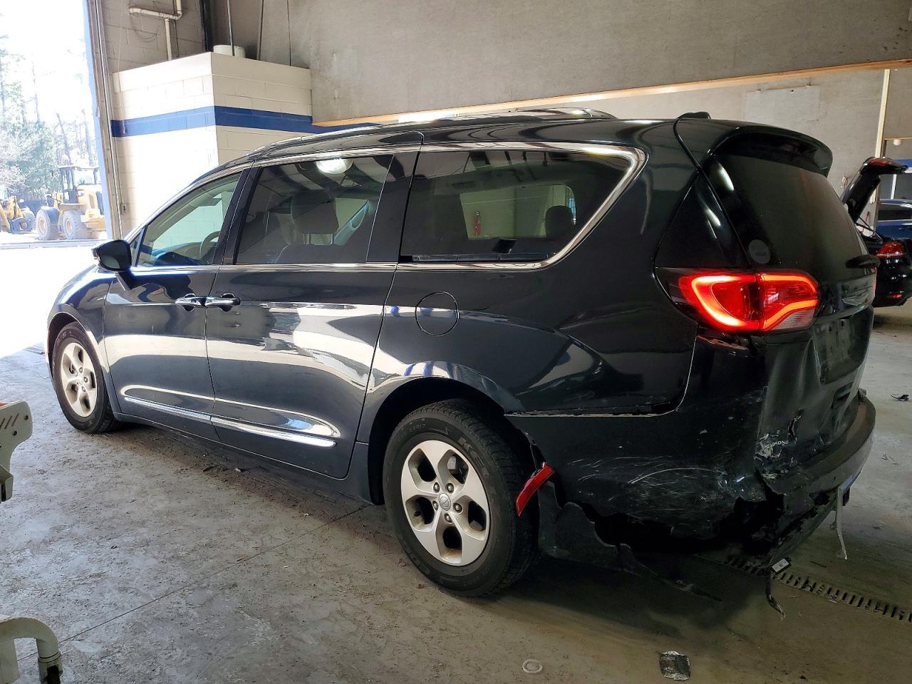 2017 Chrysler Pacifica Touring l Plus