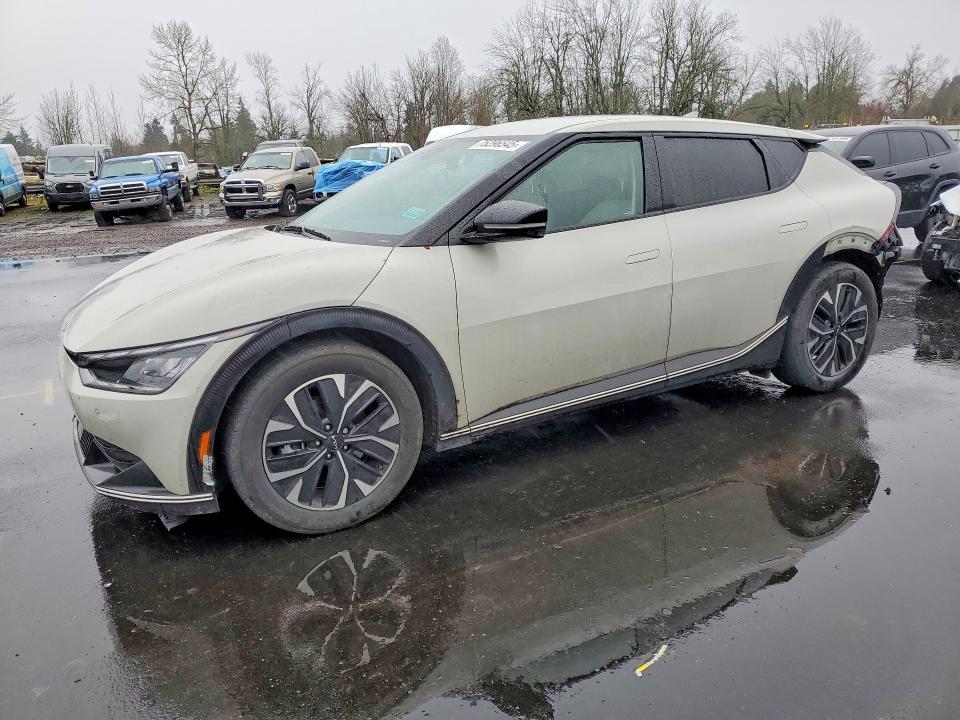 2022 KIA EV6