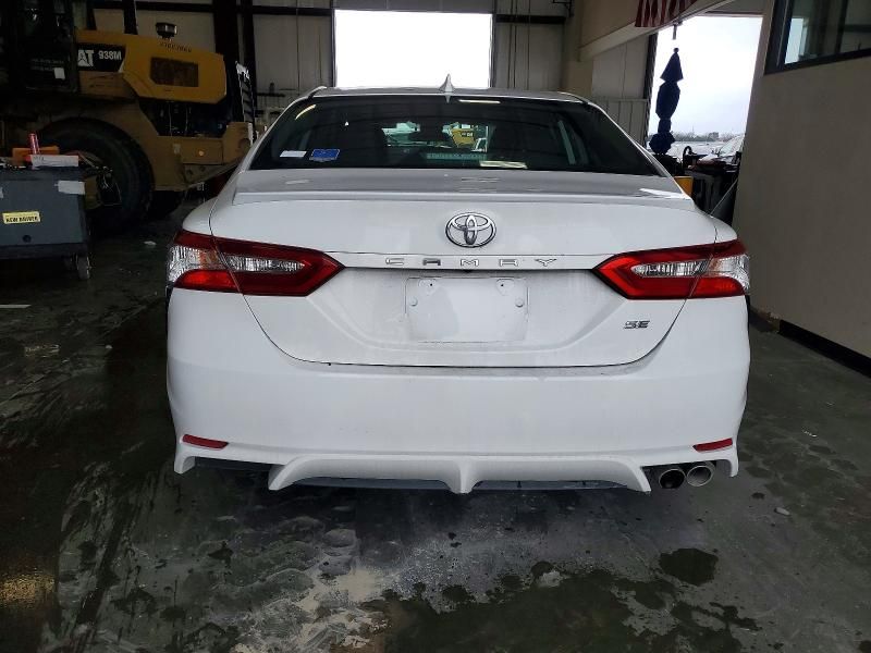 2020 Toyota Camry se
