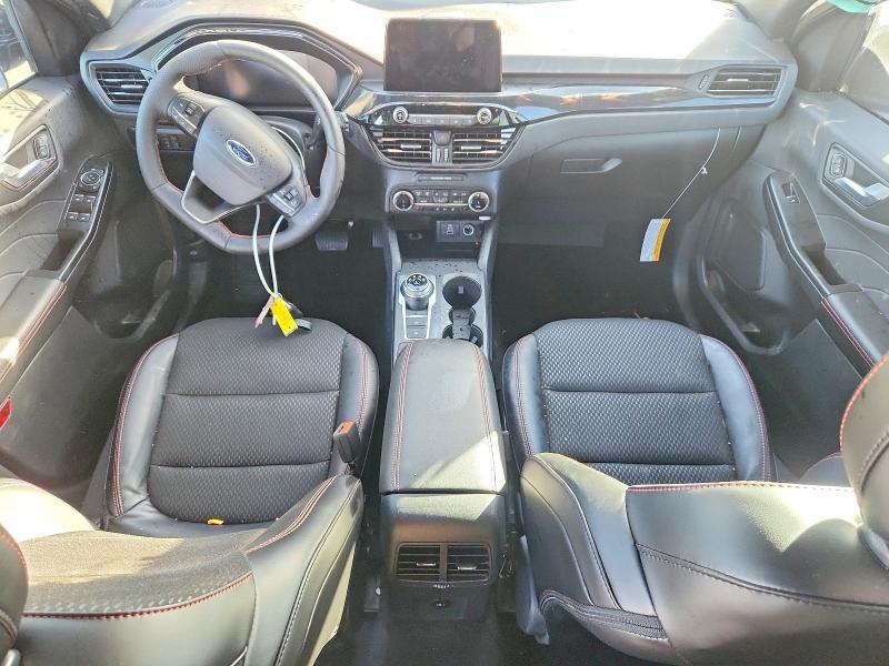 2025 Ford Escape st Line