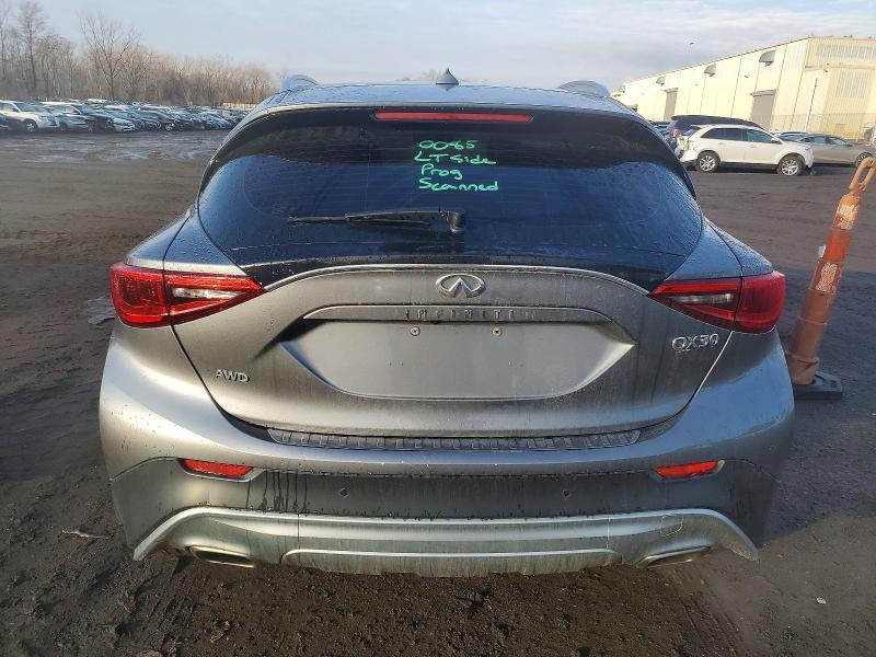2018 Infinity Qx30 Essential