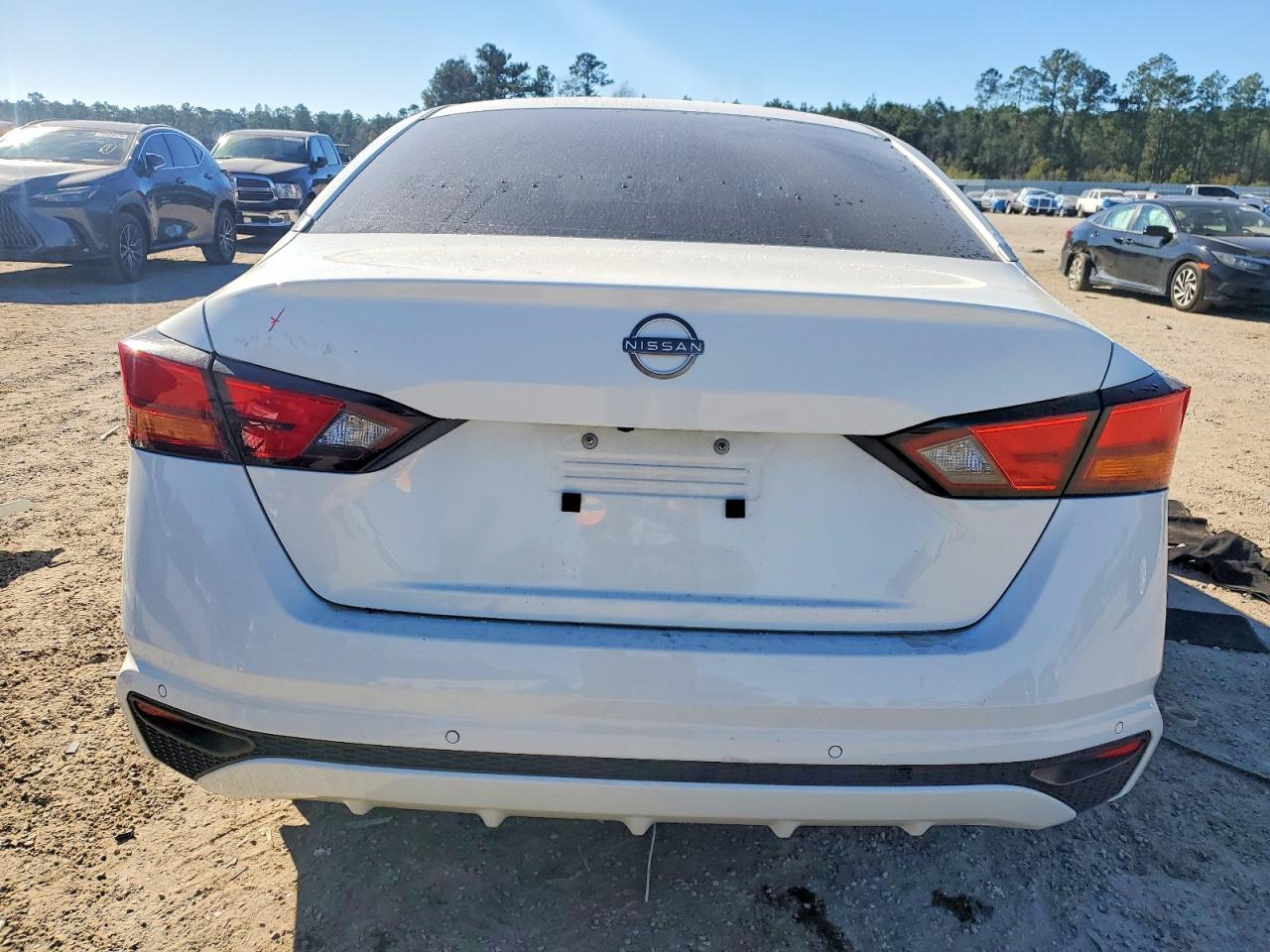 2023 Nissan Altima s