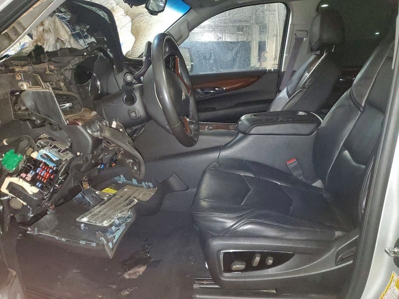 2016 Cadillac Escalade Luxury