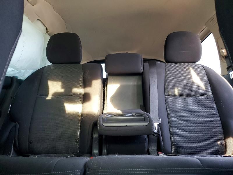 2020 Nissan Pathfinder sv