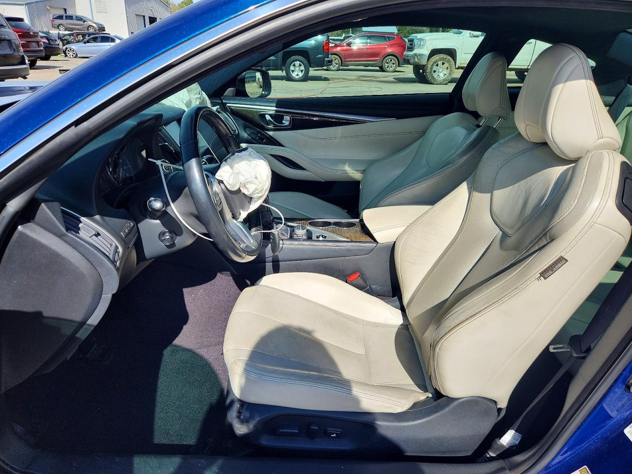 2017 Infiniti Q60 Premium
