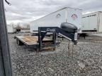 2015 Gooseneck Hitch Trailer