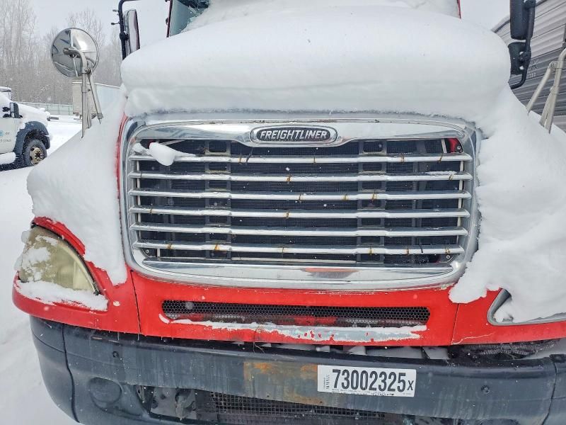 2007 Freightliner Columbia 120 Semi Truck