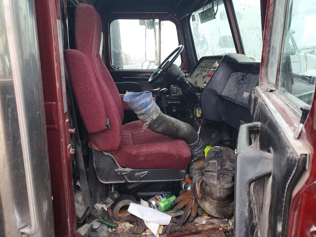 1998 Westenstar 1998 Western Star 4900 Semi Truck