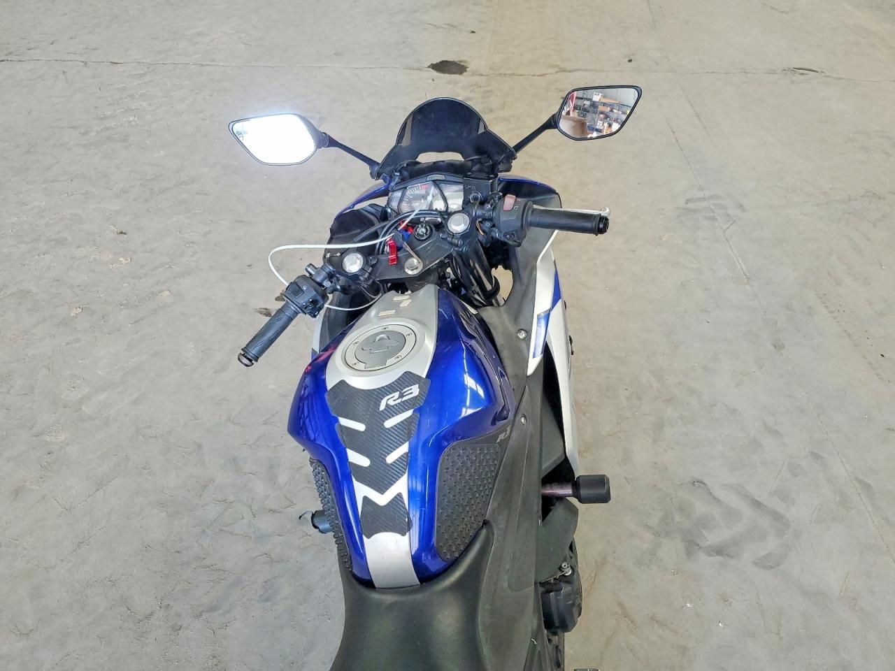 2015 Yamaha YZFR3