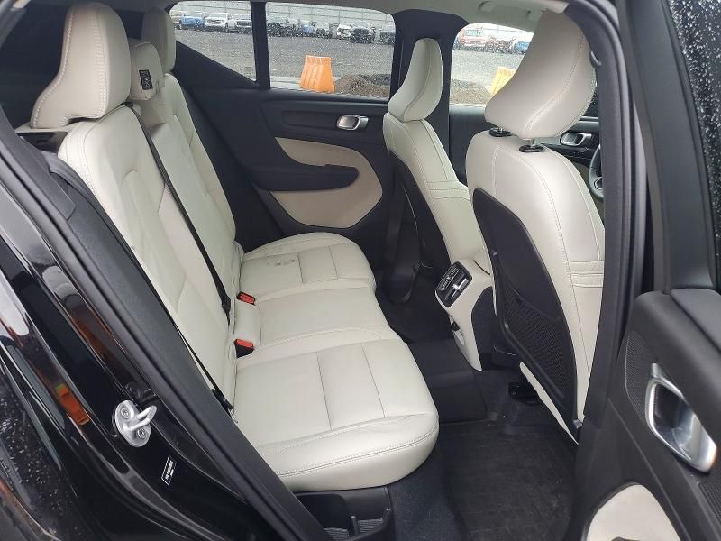 2023 Volvo Xc40 Ultimate