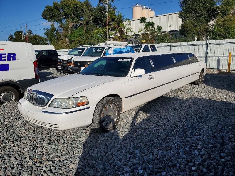 2005 Lincoln Town car
