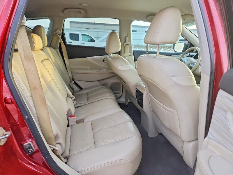 2016 Nissan Murano s