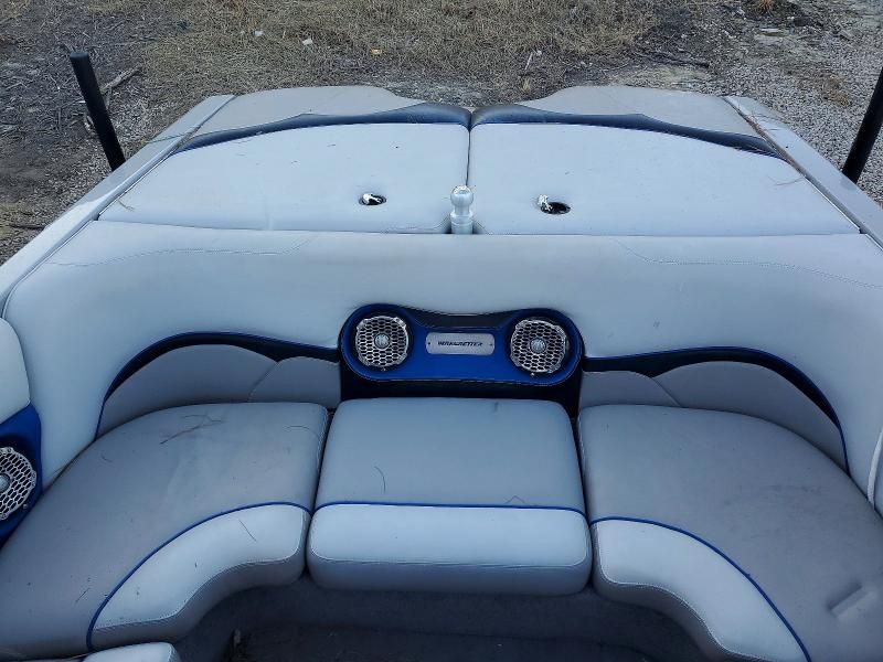 2011 Malibu Boat-Boat