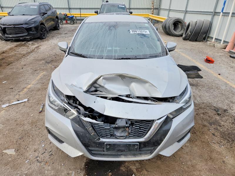 2020 Nissan Versa sv