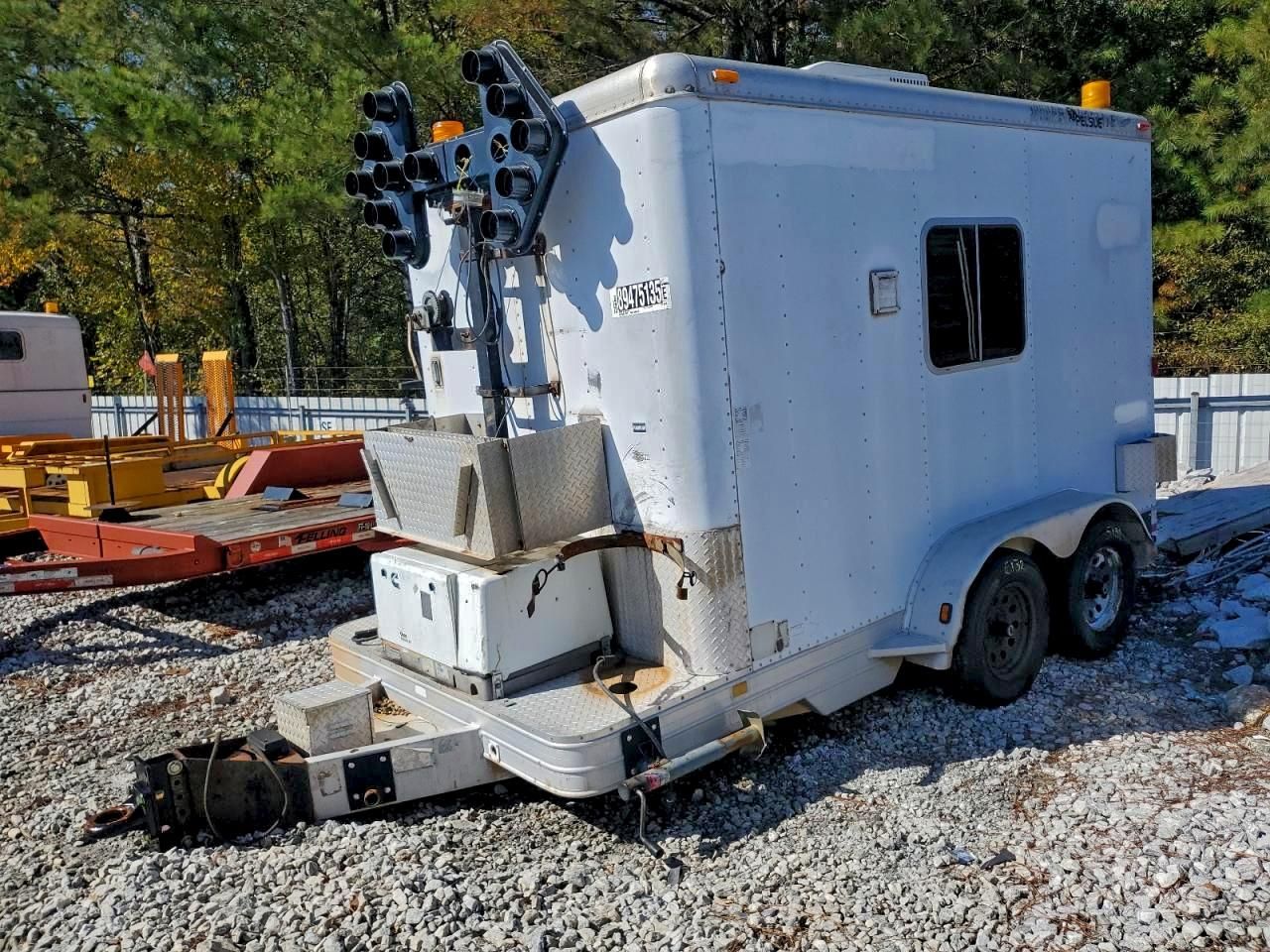 2000 Pelsue Fiber Optic Splicing Trailer