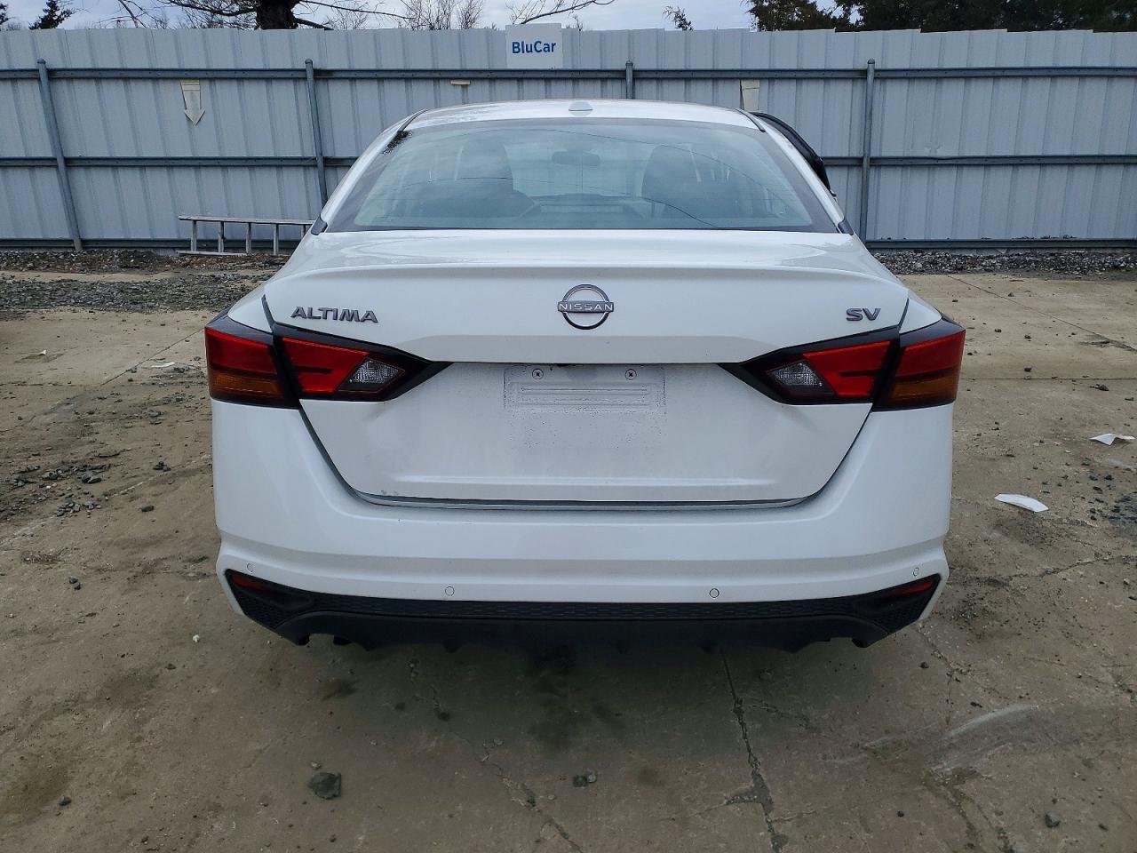 2024 Nissan Altima sv