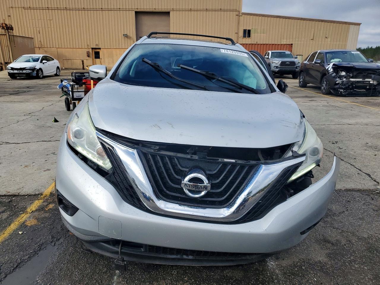2017 Nissan Murano s