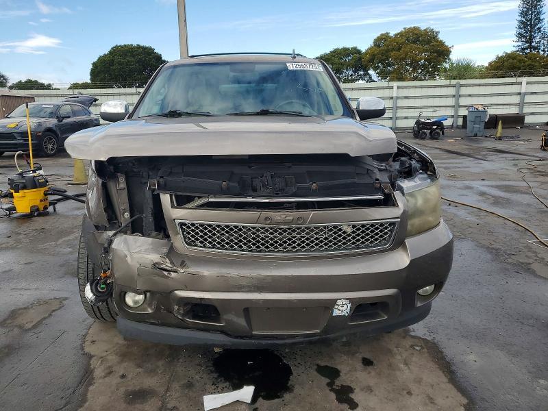 2011 Chevrolet Suburban C1500 lt