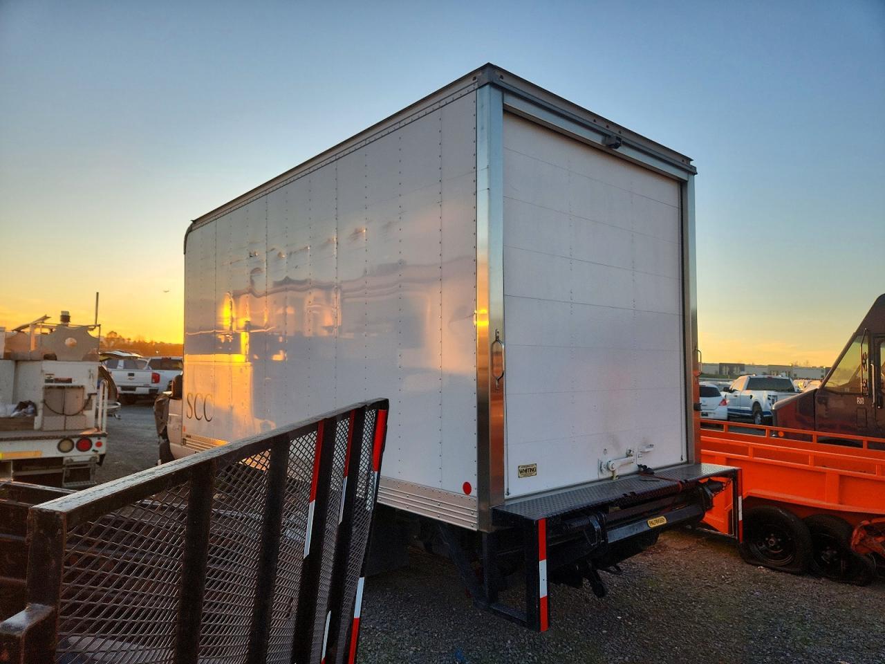 2023 Ford E450 BOX Truck