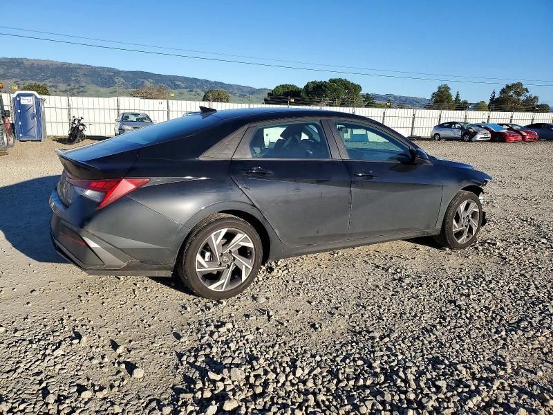 2025 Hyundai Elantra Blue