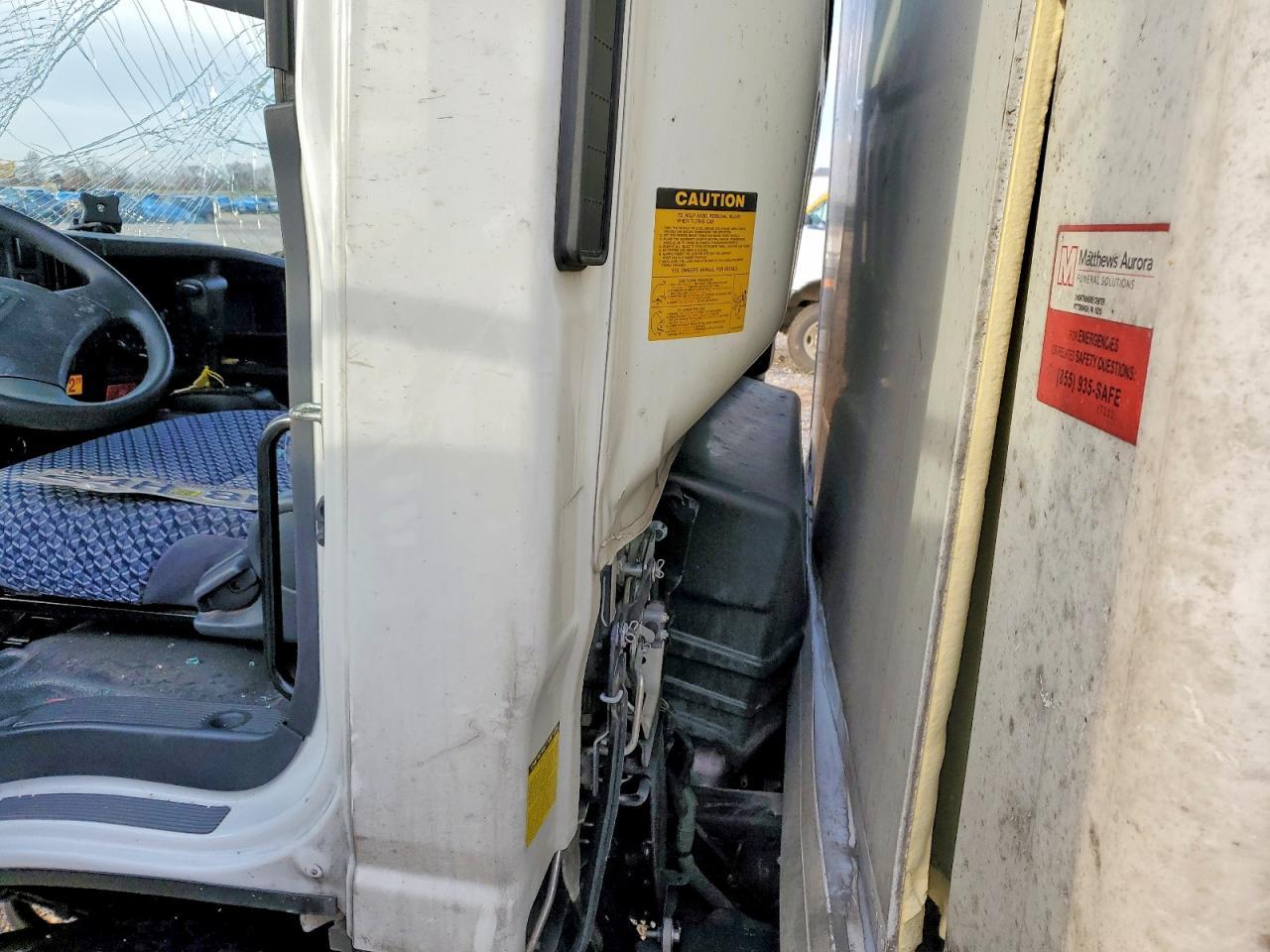 2024 Isuzu NPR HD BOX Truck