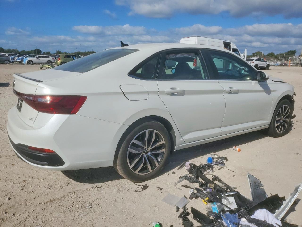 2025 Volkswagen Jetta se