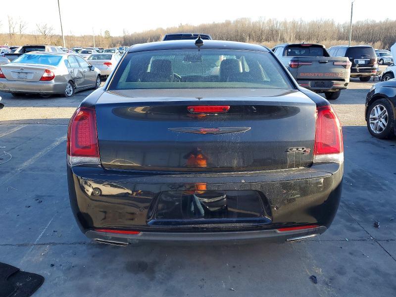 2021 Chrysler 300 s