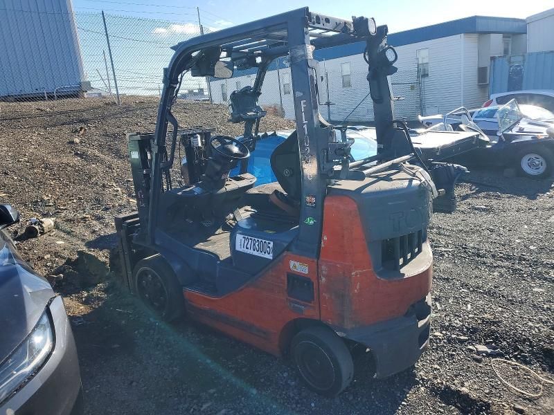 2015 Toyota 2015 Toyt Forklift
