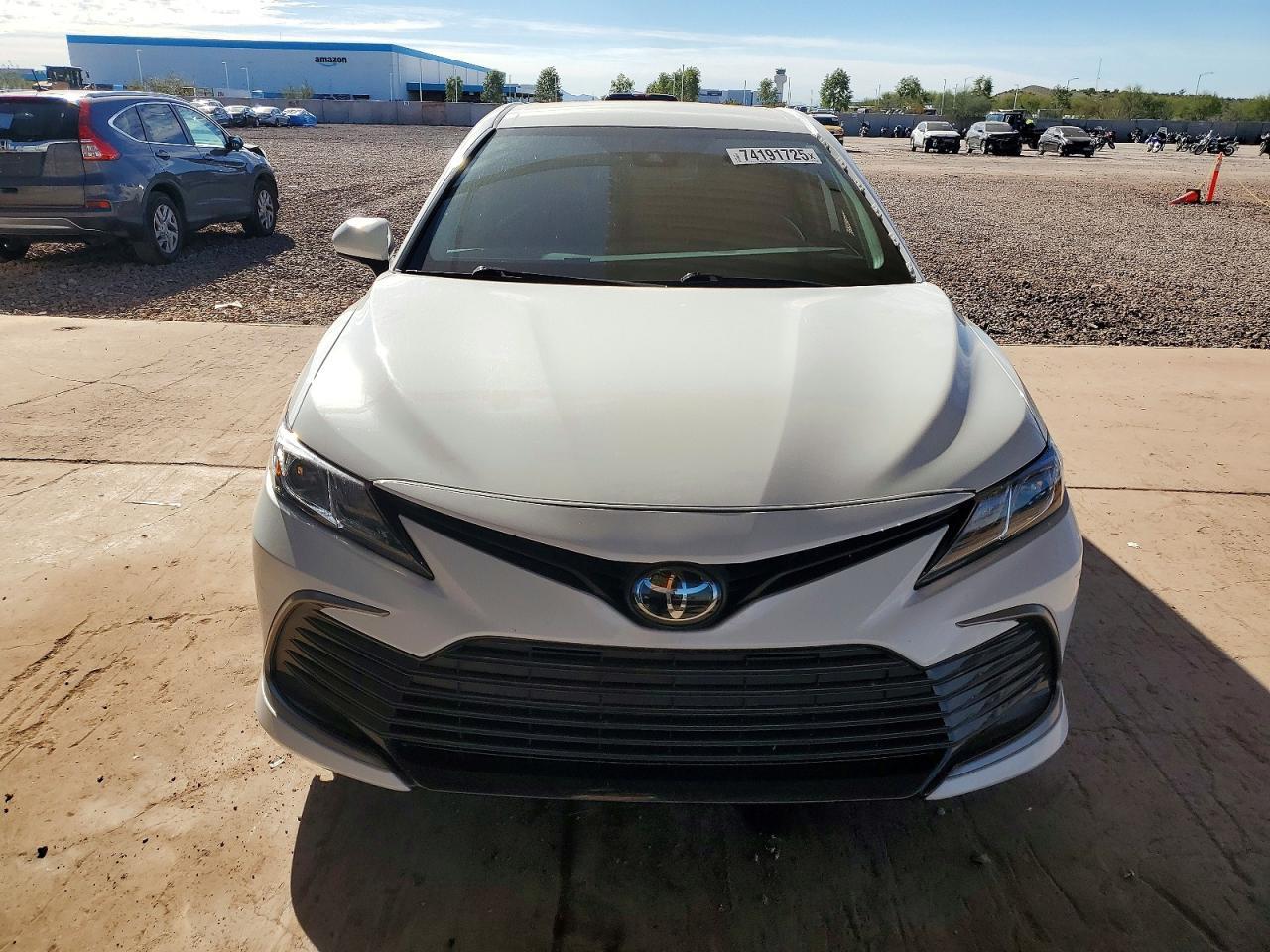 2024 Toyota Camry le