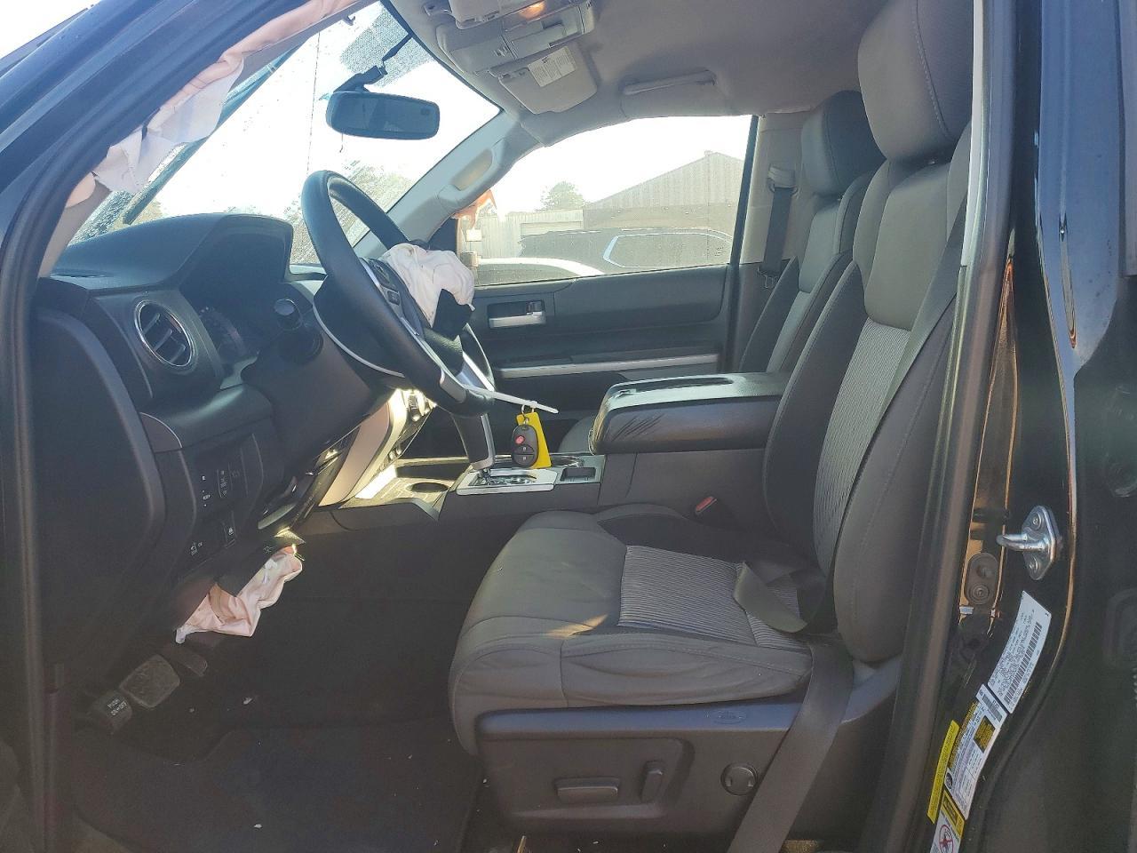2016 Toyota Tundra Crewmax SR5