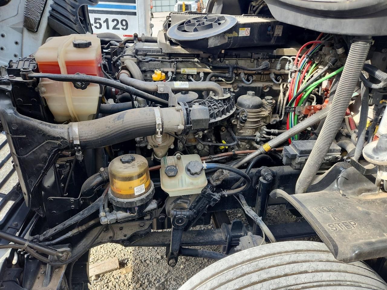 2018 Freightliner Cascadia 125 Semi Truck