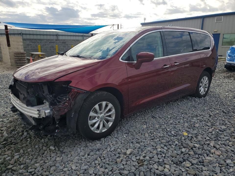 2018 Chrysler Pacifica Touring Plus