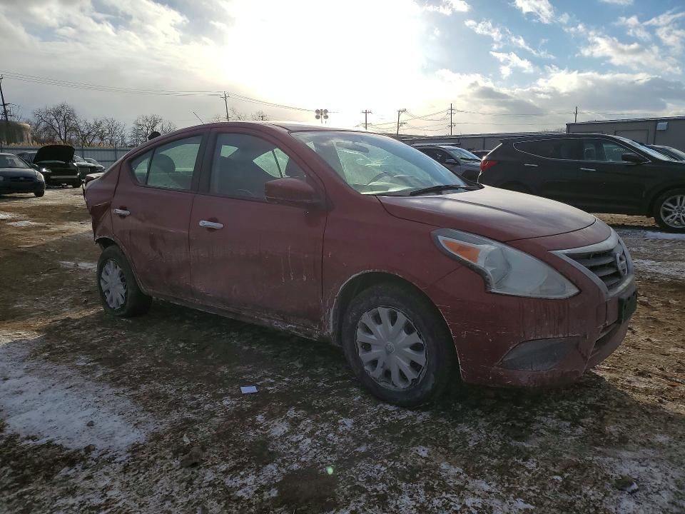 2019 Nissan Versa sv
