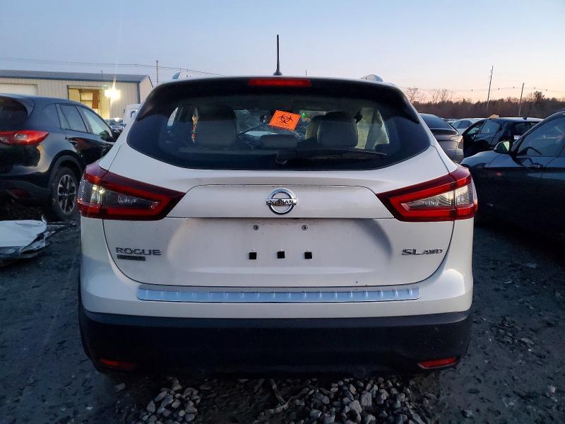 2022 Nissan Rogue Sport sl