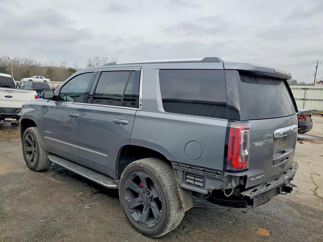 2020 GMC Yukon Denali