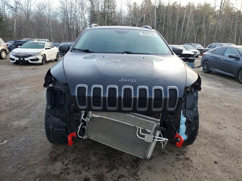 2018 Jeep Cherokee Trailhawk