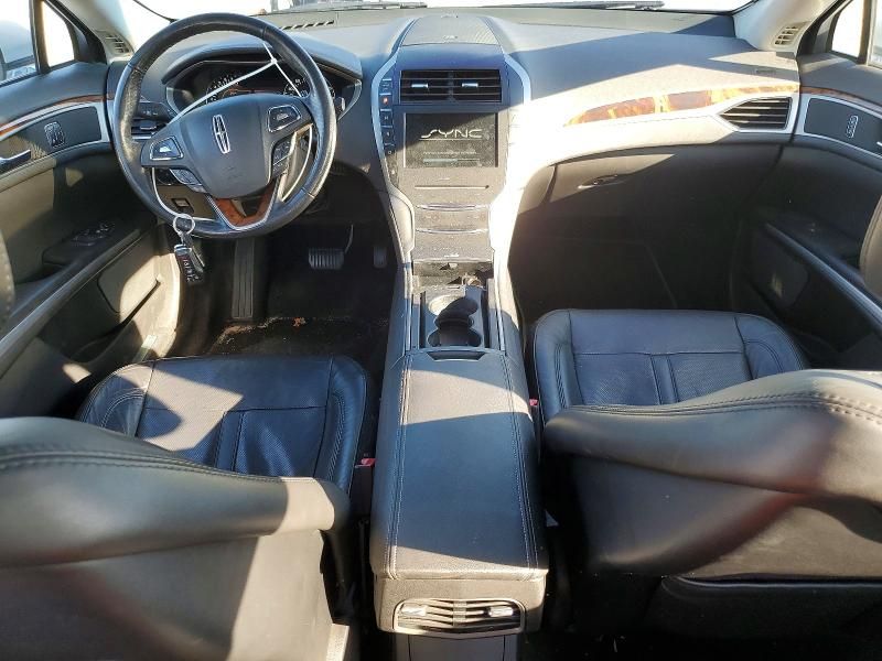 2014 Lincoln MKZ