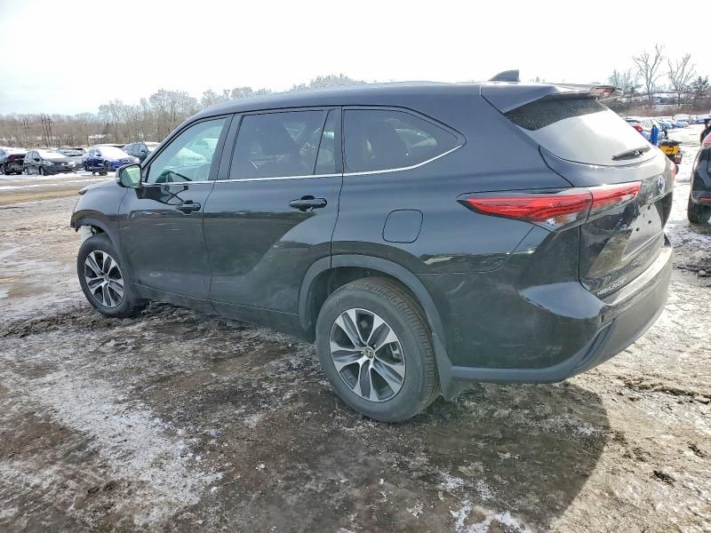 2023 Toyota Highlander l