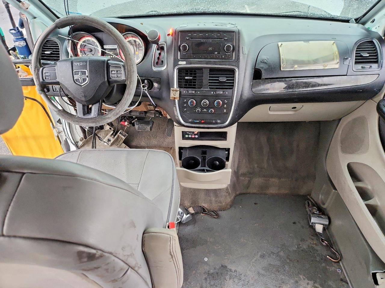 2014 Dodge Grand Caravan se