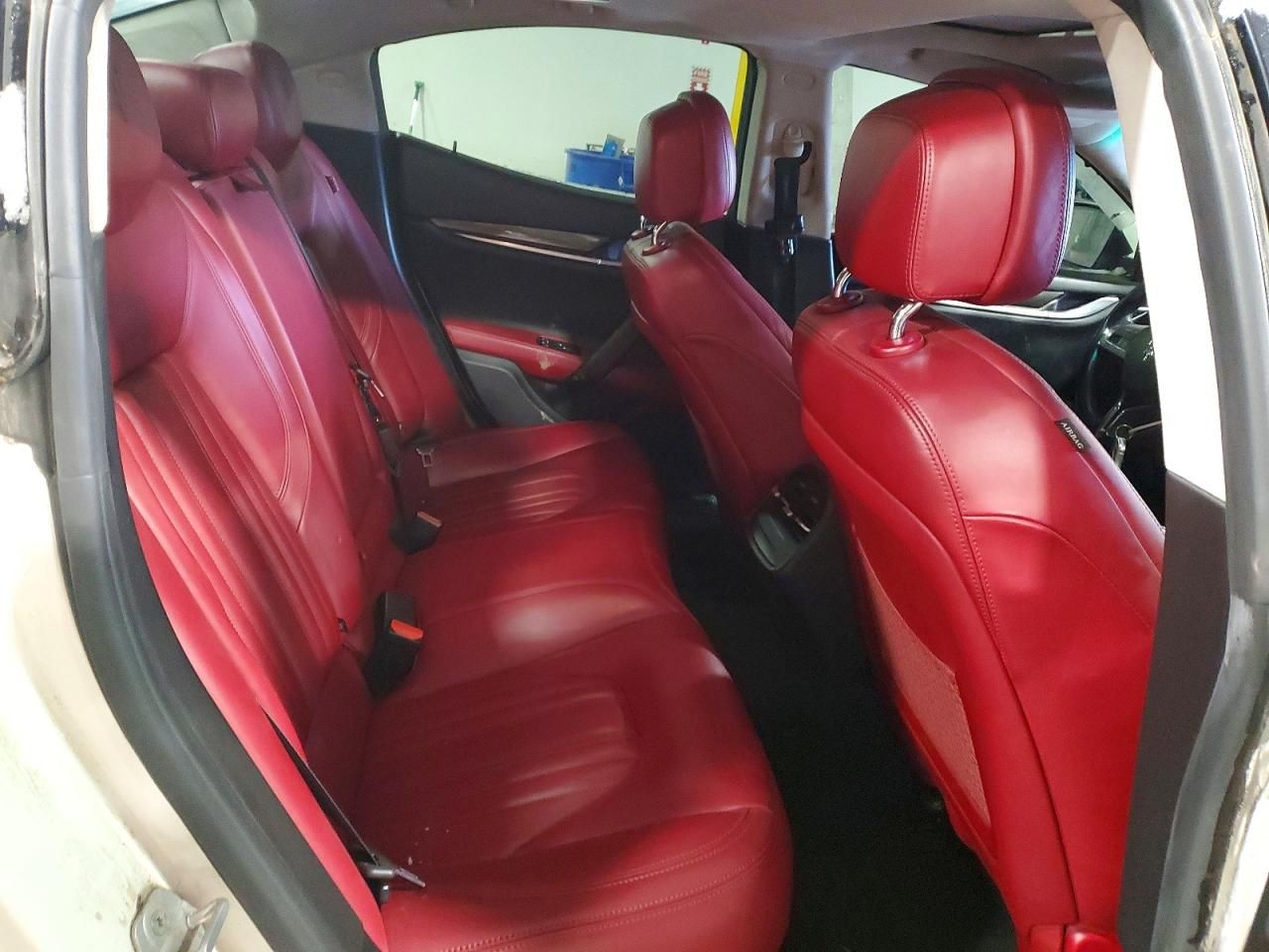 2016 Maserati Ghibli s