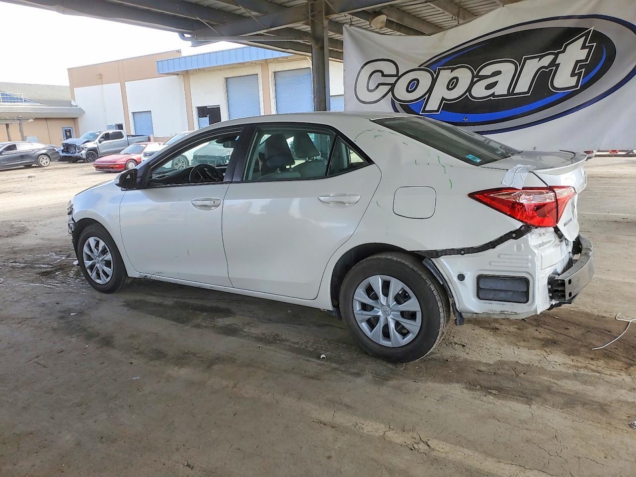 2017 Toyota Corolla le eco